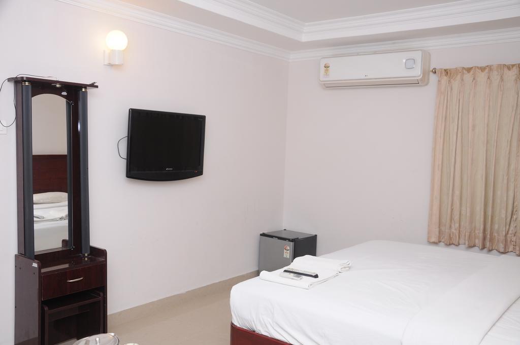 Hotel Queen Palace Rāmeswaram Habitación foto